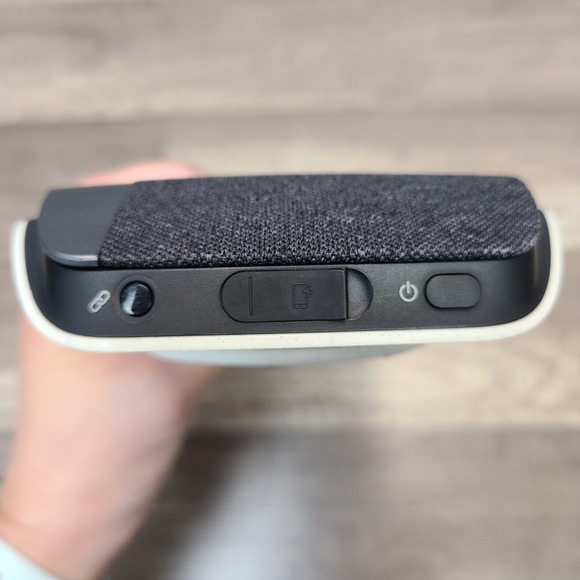 Plantronics Poly SY40-M USB‎ & USB-C Bluetooth Smart Speakerphone Computer Teams - Picture 5 of 9